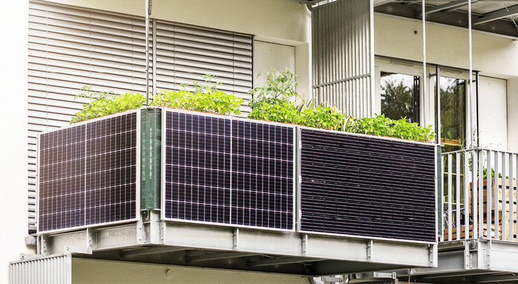 Megatrend Solarbalkon – Chance für Mieter, an der Energiewende teilzuhaben.  - © Maryana – stock.adobe.com
