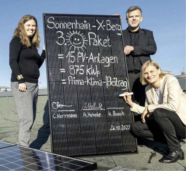 Auch Schulen in Friedrichshain-Kreuzberg haben bereits Solarpakete der Berliner Stadtwerke auf ihren Dächern. - © Foto: Benjamin Pritzkuleit
