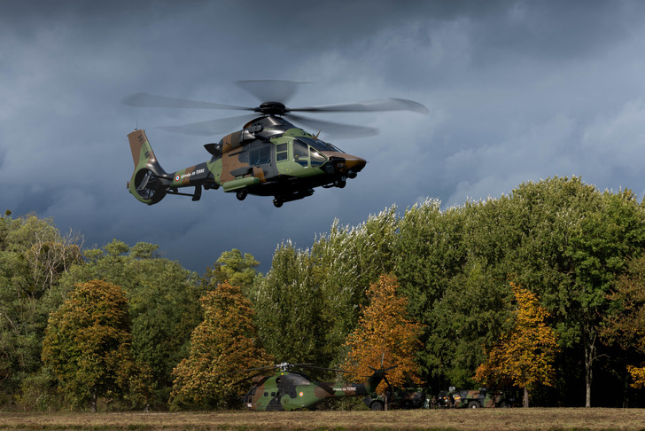 Hubschrauber - © Light & Shadow- Airbus
