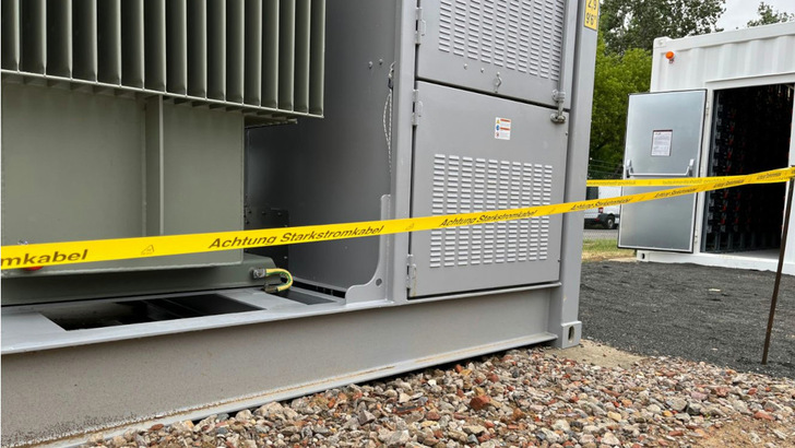 Für Unternehmen rechnen sich Speicher immer öfter – nicht nur zur Lastspitzenkappung.