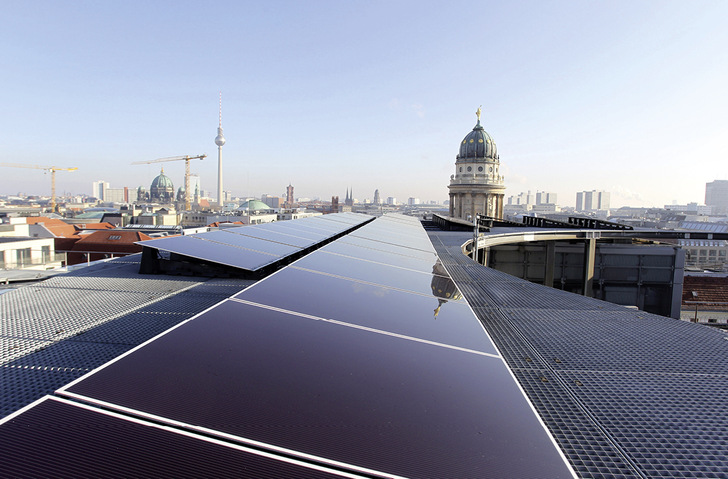 Noch wird zu wenig Photovoltaik in Deutschland genutzt. Das soll sich mit den neuen Solarpaketen ändern.