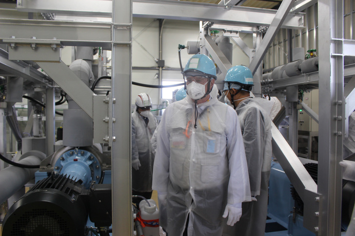 Besichtigung eines Fukushima-Reaktors durch IAEA-Experten - © Tepco
