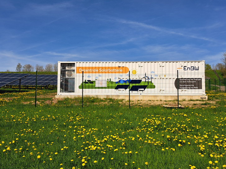 Solar und Speicher – Hybridkraftwerk von EnBW - © EnBW/ Maximilian Hübinger
