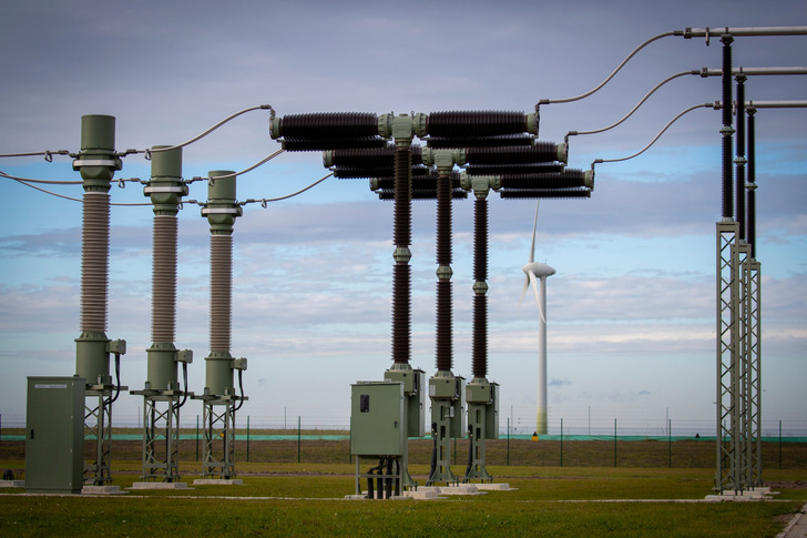 An das Umspannwerk Bertikow in Brandenburg wurden EE-Erzeugungsanlagen mit mehr als 500 MW Leistung angeschlossen.
