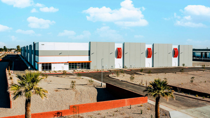 Meyer Burger baut seine Modulfabrik in Arizona gerade kräftig aus.