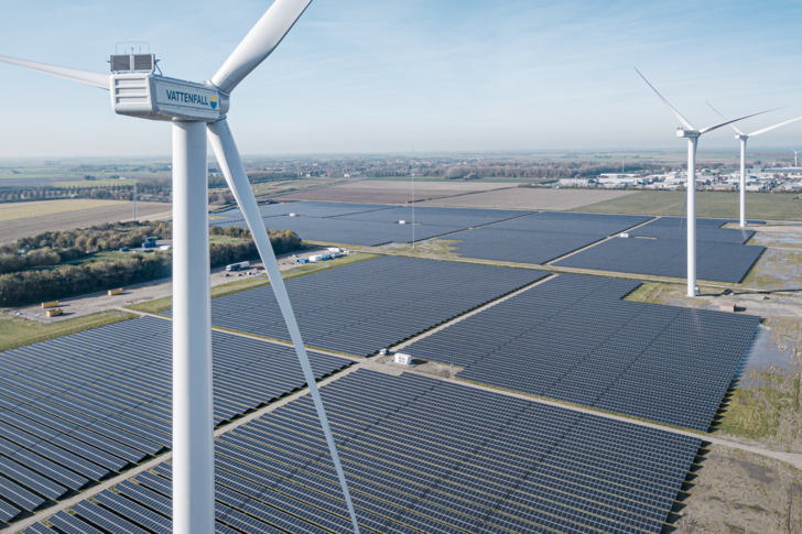 Wind- und Solarausbau nehme Tempo auf.  - © Vattenfall
