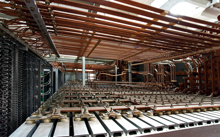 Im Testlabor in Saint Bonnet werden unter anderem Langzeittests auf einem 3MVA Widerstandsprüfstand durchgeführt.