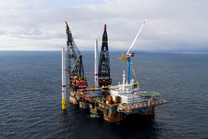 Turbineninstallation im Windpark Arcadis Ost 1 im ersten Halbjahr 2023