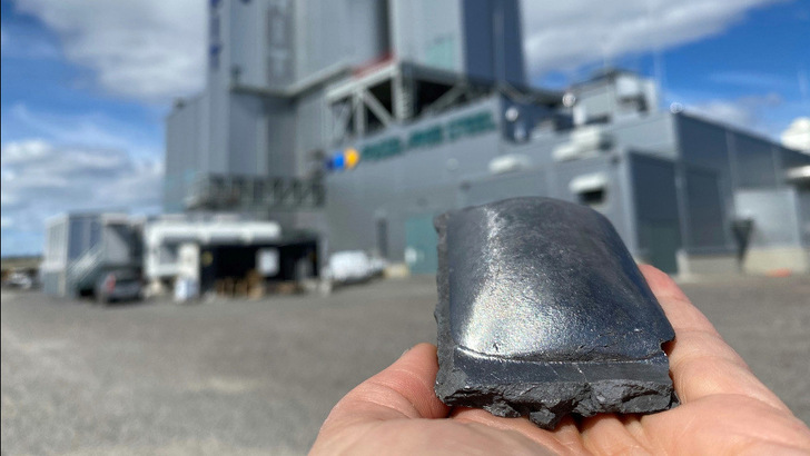 Diesen Eisenschwamm hat SSAB mit grünem Wasserstoff hergestellt.