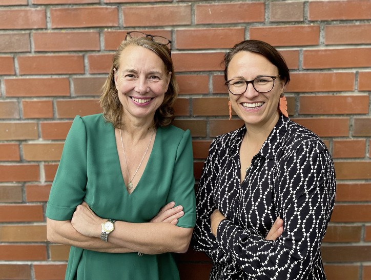 Susanne Kovar und Barbara Mai begleiten schon seit vielen Jahren Menschen und Unternehmen in Transformationsprozessen. Die beiden erfolgreichen Unternehmerinnen sind fester Bestandteil der Erneuerbare-Energien-Branche. - © Foto: Mainretreat
