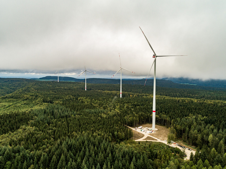  Eröffnungsfeier im Windpark Junge Donau, an dem die Stadtwerke Tübingen über das Netzwerk Kommunalpartner beteiligt ist.