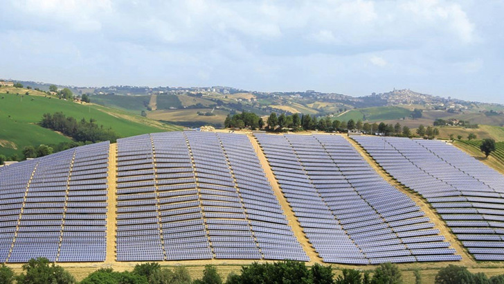 Schluss mit Strafsteuer: Anlagenbetreiber in Italien müssen keine Abgabe mehr auf die installierte Leistung ihrer Solargeneratoren bezahlen. - © Envalue
