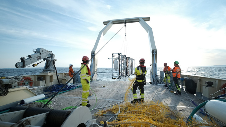 Messkampagne Fraunhofer IWES  mit Manta Rey - © Frank S. Bauer
