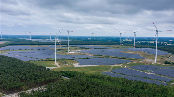  Wind- und Solarpark Klettwitz in Brandenburg 