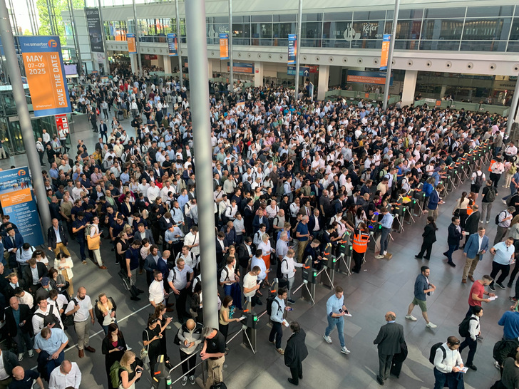  Riesenandrang bei der The Smarter E Europe 2024.