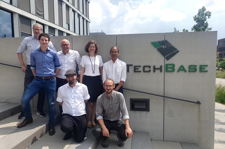 Projektpartner beim Kick-Off zum neuen F&E-Projekt BiReMiH2 zur Produktion von Biowasserstoff.