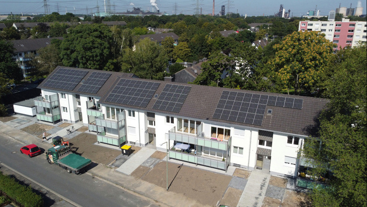 Für den Bau und Betrieb von Gebäude gibt es inzwischen jede Menge Regelungen, die eingehalten werden müssen.