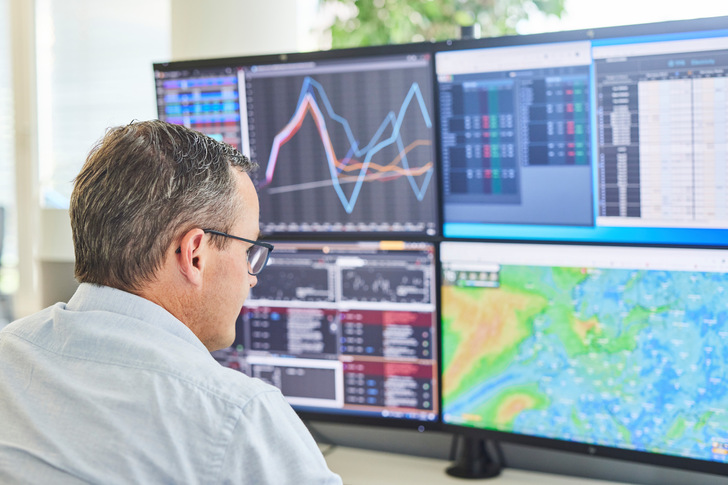 Wetter, Preiskurven, Handelsdaten, Bewegungen der Instandhaltungseinsätze in Wind- und Solarparks: So geht die Herausforderung Strommarkt.