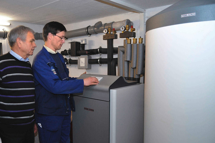 Die Kombination aus Solaranlage und Wärmepumpe funktioniert nur, wenn sie fachmännisch geplant und installiert ist.