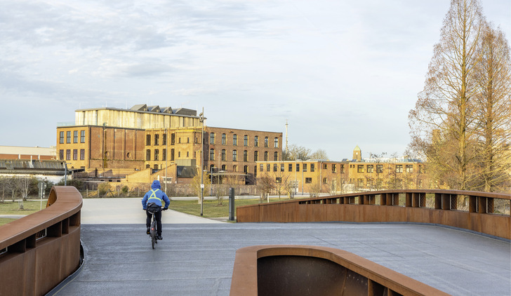 Drei Mal schon wurde Bocholt zur fahrradfreundlichsten Stadt gewählt, auch wegen solcher Fahrradbrücken.