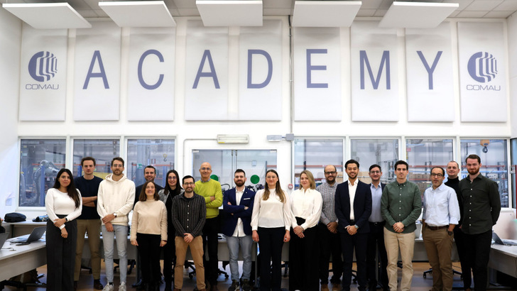 Mit einem großen Team an Ingenieuren nimmt Comau an der Entwicklung eines Demontageverfahrens von Batterien teil.