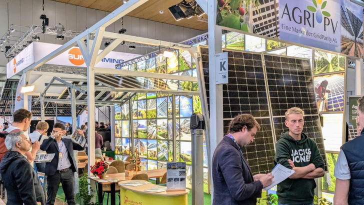 Die Nachfrage der Landwirte nach Agri-PV-Anlagen auf der Energy Decentral war sehr groß.