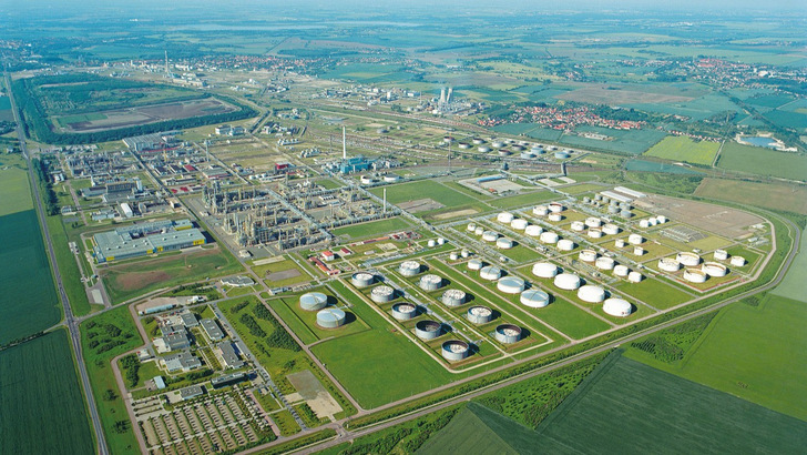 Die Raffinerie in Leuna.