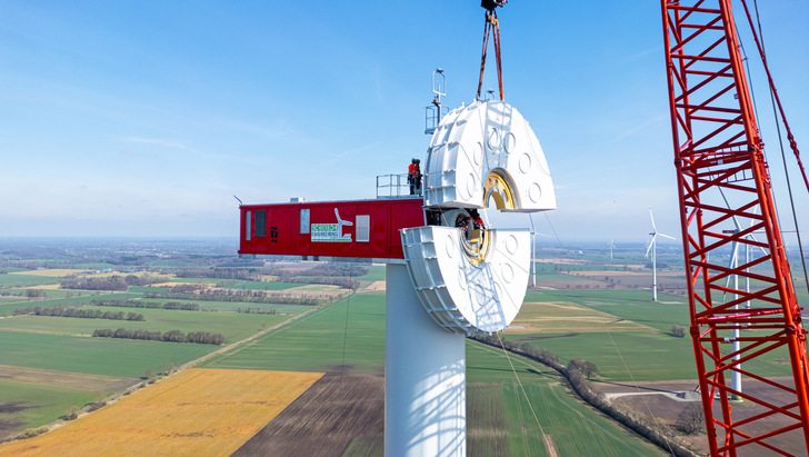 Prototyperrichtung der E-175 mit 7,0 Megawatt Nennleistung in Wachendorf (Niedersachsen)