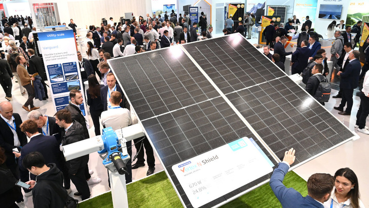 Das Interesse an den neuesten Technologien war in München riesig. - © Solar Promotion