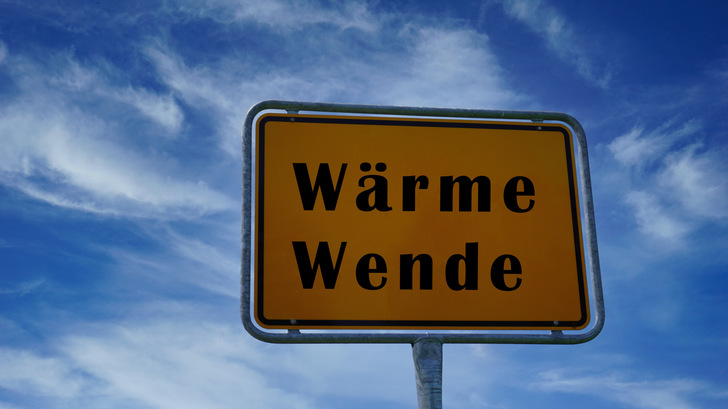 Die Kommunen sind bei der Umsetzung der kommunalen Wärmeplanung auf die Akzeptanz der Bevölkerung vor Ort angewiesen. Sie sind gut beraten, die Bürger frühzeitig in das Vorhaben einzubinden. - © Janet Worg - stock.adobe.com