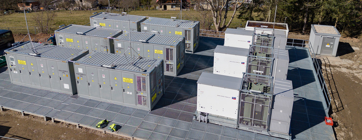 Auch Großspeicher können Cyberangriffen ausgesetzt sein, wenn nicht die entsprechenden Vorkehrungen getroffen werden.