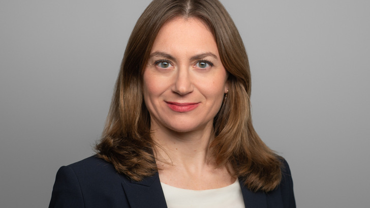 Direktorin Sabrina Schulz, die seit diesem Jahr das Berliner Büro von EIES leitet, warnt vor den Folgen wachsender geopolitischer Spannungen.