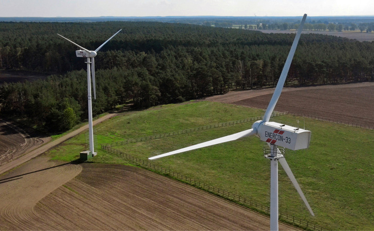 In Schünow bei Zossen stehen die beiden ältesten Windenergieanlagen Brandenburgs jetzt unter Denkmalschutz.
