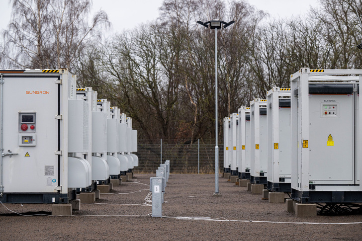 Mit Großspeichern stabilisiert Axpo auch das polnische Netz. Die Betriebsführung übernimmt R-Power, die Vermarktung erledigt Axpo.
