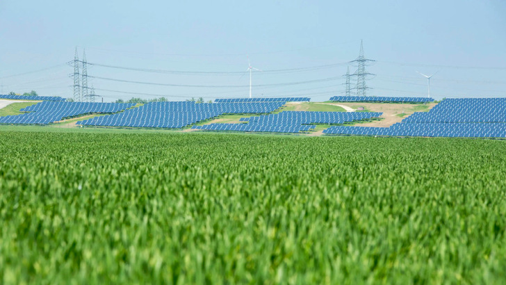 Sollte RWE das Übertragungsnetz von Amprion behalten dürfen, könnte das Unternehmen seine Wettbewerber beim Netzzugang behindern.