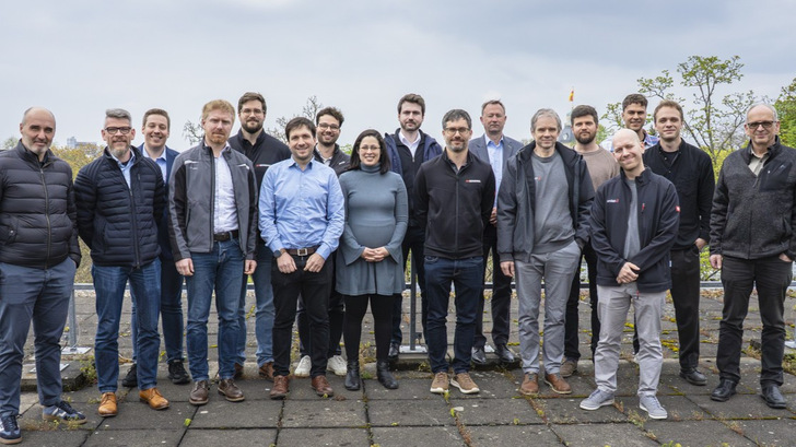 Gruppenbild des Konsortiums