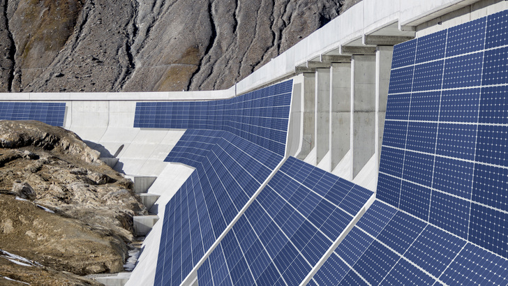 Die Anlage soll noch im Sommer 2021 fertig werden. Den Strom wird dann der Discounter Denner nutzen.