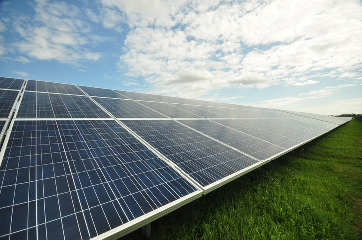 Solarpark Barth - © Die Solaranlagen werden immer größer. Digitale Lösung helfen beim Betrieb und Anlagenmanagement.