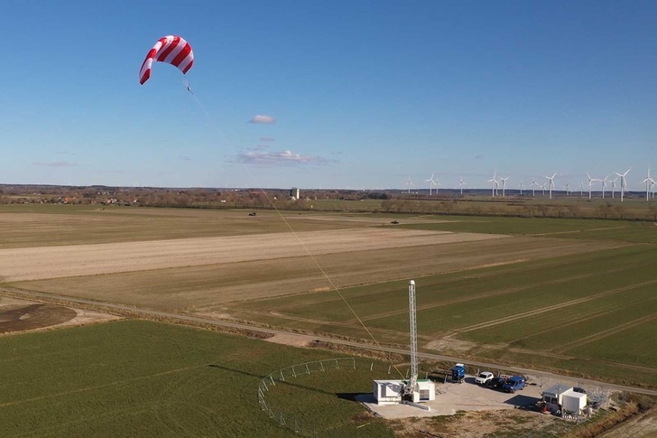 RWE kauft eine Flugwindkraftanlage bei Skysails. Eine Forschungsanlage ist schon in Betrieb. - © SkySails Power GmbH