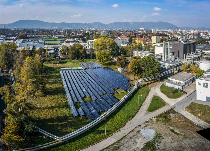 Die solare Nahwärmeanlage neben dem Fernheizwerk in Graz diente als Praxis-Beispiel für die Entwicklung des Leistungs- und Ertragsnachweises.