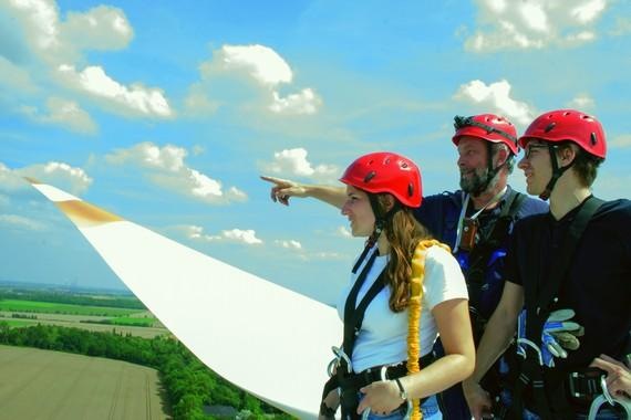 Leserpreis Turbinenbesteitung Smarties-Anlage 3 | Windwärts-Betriebsführer Friedrich Wilke-Rampenthal erklärt die Historie der Windparklandschaft am Südrand der norddeutschen Tiefebene bei Hannover.