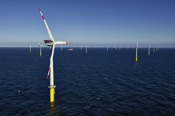 Trianel Borkum 1 | 200 MW Leistung und 33 Besitzer: Der Trianel Windpark Borkum 1 wurde von Stadtwerken finanziert. - © Foto: Trianel Adwen Jan Oelker