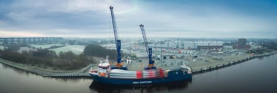 Heavy-lift port of Rendsburg and development center of Senvion.