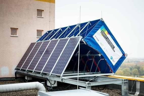 Windrail in Berlin | Kombiniert Wind und Sonne: Das System Windrail wurde jetzt zum ersten Mal in Deutschland installiert.