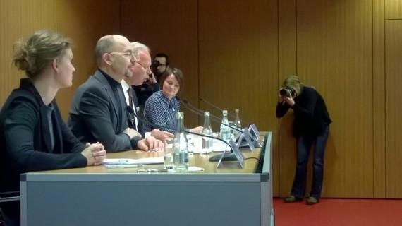 pk aufstellung 2016e | Pressekonferenz VDMA und BWE mit Deutsche Windguard im Februar 2017: Bilanz eines wieder sehr guten Windmarkt-Jahres 2016.