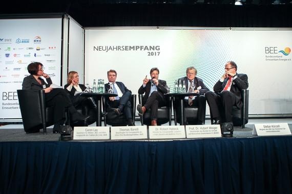 Die politische Diskussion auf dem Neujahrsempfang 2017 brodelte zwischenzeitlich. - © Foto: BEE