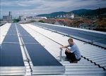 Solarluftkollektoranlage | Mit der Solarluftkollektoranlage auf dem Dach ihres Gebäudes kühlt die Industrie- und HAndelskammer Südlericher Oberrhein die Büroräume.
