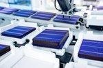 Zellsortierung bei Q-Cells | Hanwha erweitert seine Kapazität zur Produktion von Solarzellen mit der Übernahme der Werke in Deutschland und Malaysia um ein Gigawatt pro Jahr. - © Foto: Q-Cells