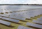 Photovoltaikanlage von Florida Power and Light in de Soto | So wie der Solarpark von Florida Power and Light im DeSoto County werden auch die Solarkraftwerke Antelope Valley in Kalifornien aussehen, nur 20 Mal größer. Auch in Florida hat SunPower seine Tracker eingesetzt, so dass die Module dem Lauf der Sonne folgen können.