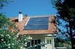 Solarthermie Eigenheim | Die Besitzer einer Solarthermieanlagen sollten wissen, was ihr System leistet. Ein Anlagenmonitoring ist auch Voraussetzung für eine ertragsabhängige Förderung der Solarwärme. - © Paradigma